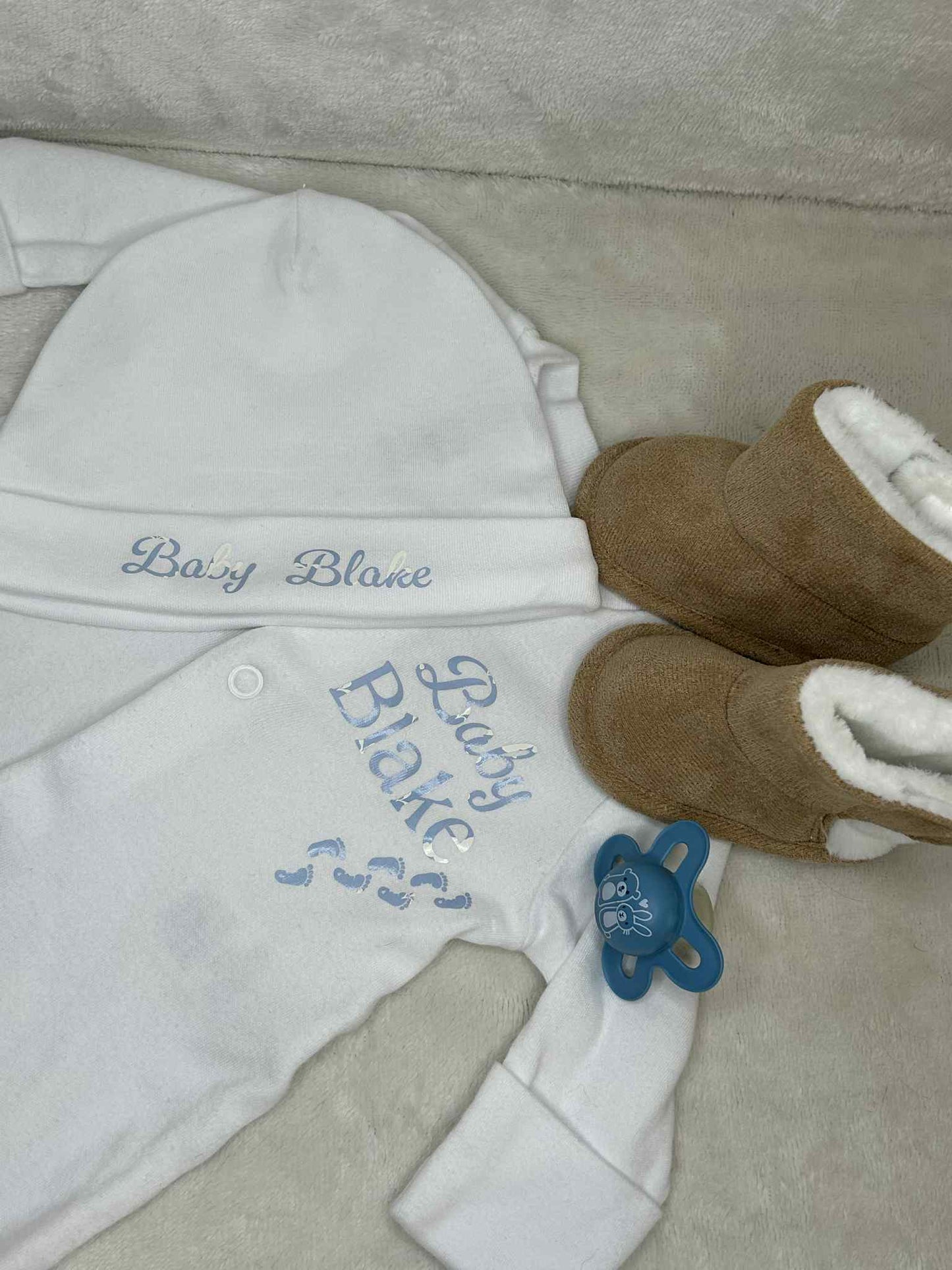 Personalised baby grow and hat set